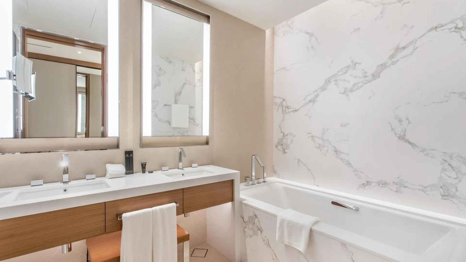 Апартаменты Address Dubai Opera Residences By The S Holiday Homes